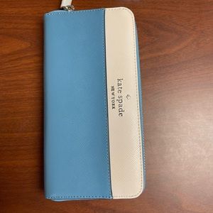 Kate Spade Staci Blue White Large Continental
Wallet ZipAround